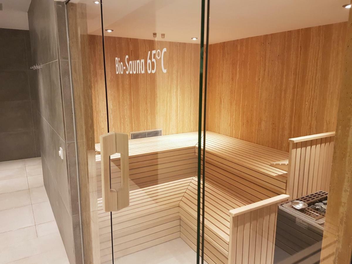 Prora Solitaire Apartment Mit Meerblick Block 2 Остзебад Бинц Екстериор снимка